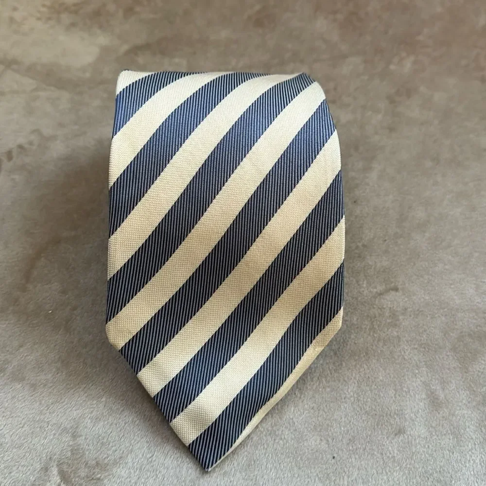 *Massimo Dutti* Coastal Striped Blue and Cream Gentleman’s Tie